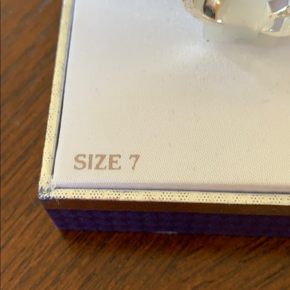 Silver ring - Picture 3 of 3